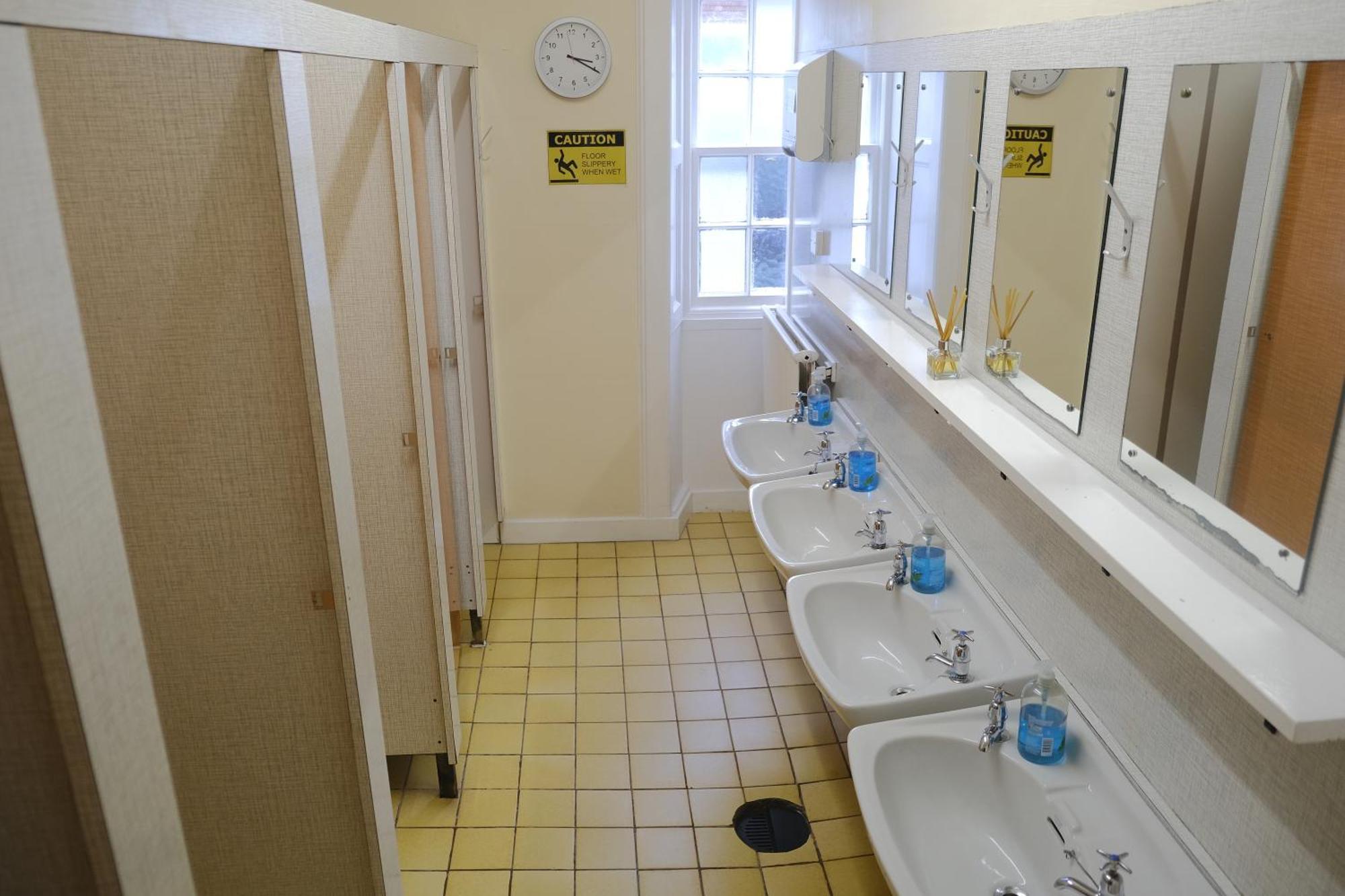 Glencoe Outdoor Centre Hostel 外观 照片